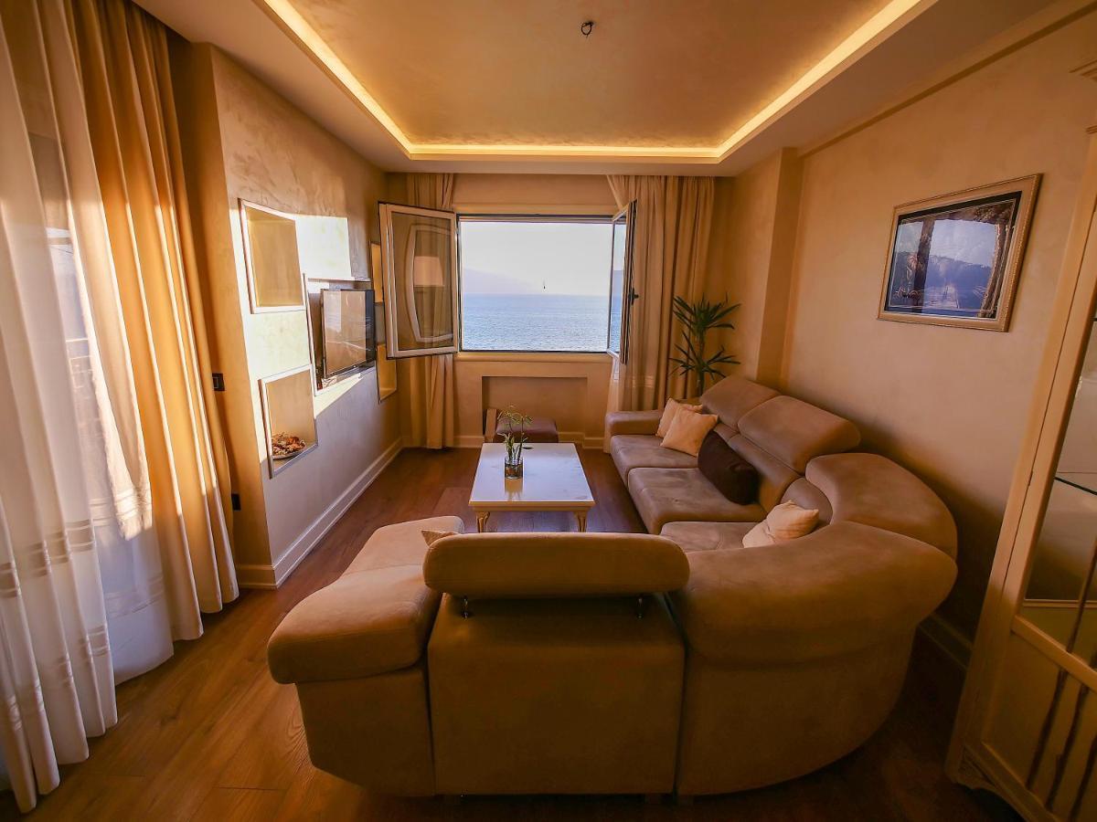 Sea Side Apartment Влёра Экстерьер фото