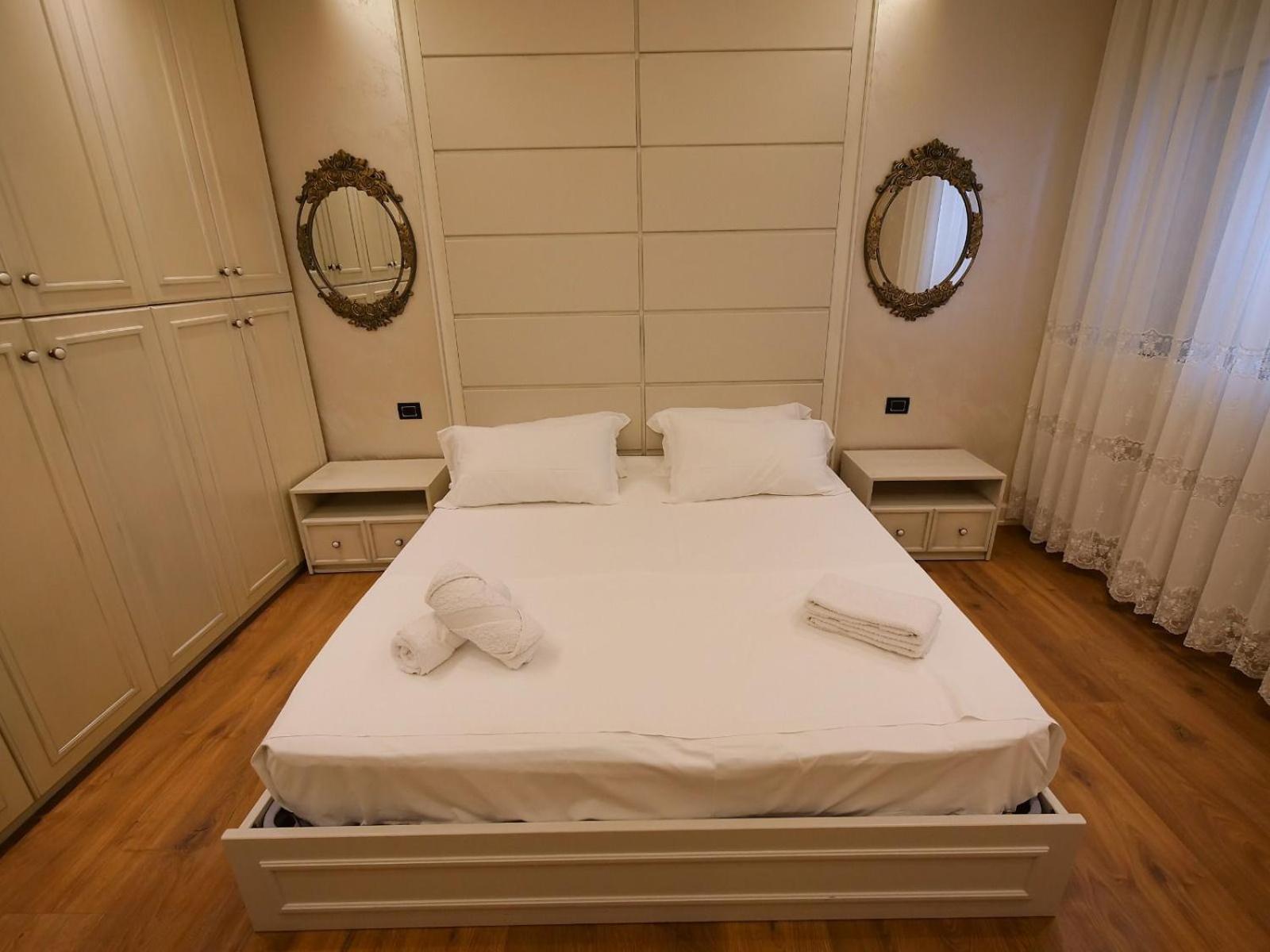 Sea Side Apartment Влёра Экстерьер фото