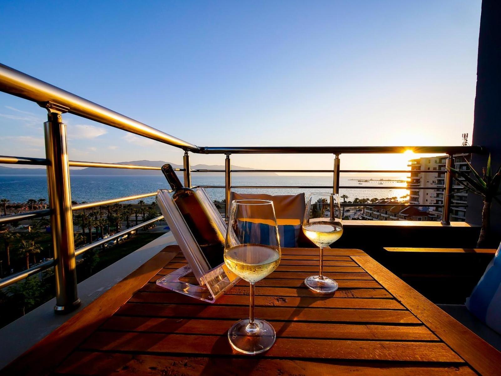 Sea Side Apartment Влёра Экстерьер фото