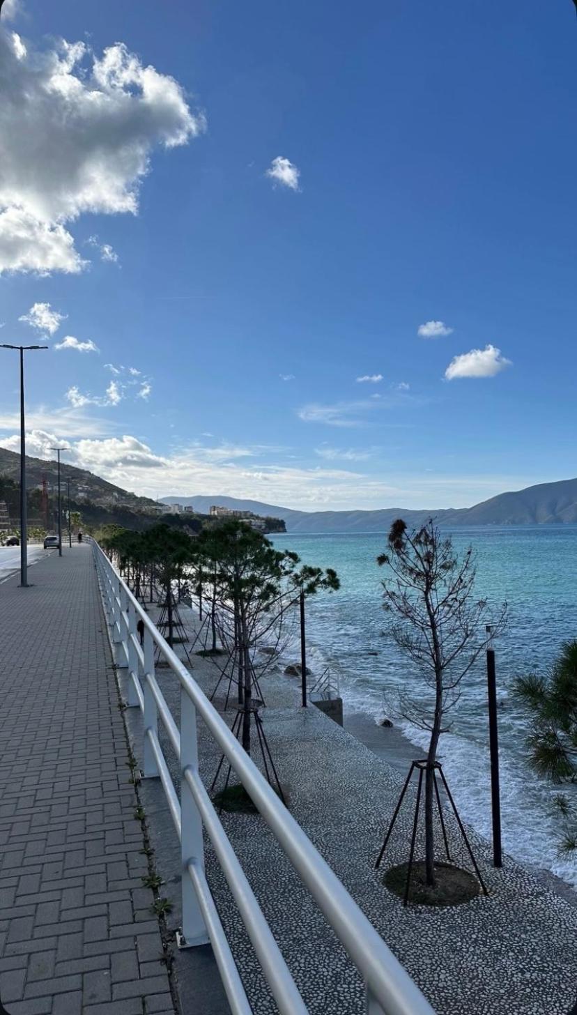 Sea Side Apartment Влёра Экстерьер фото